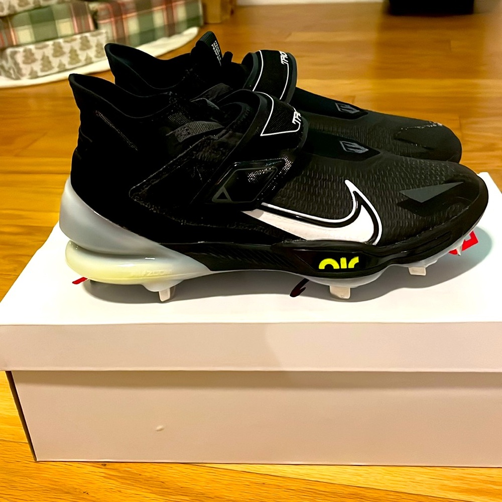 Force Zoom Trout 8 Elite Baseball Cleats - Picture 2 of 4